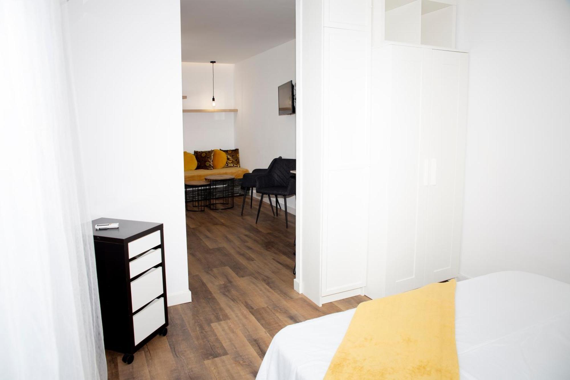 Conil Apartamentos La Dama Y El Vagabundo Conil De La Frontera Eksteriør billede
