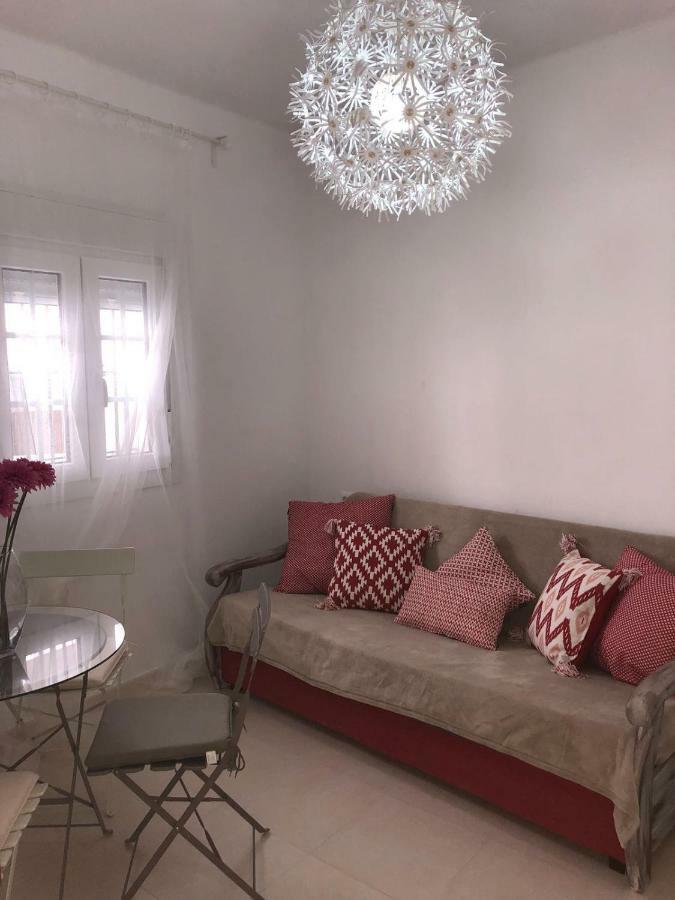 Conil Apartamentos La Dama Y El Vagabundo Conil De La Frontera Eksteriør billede